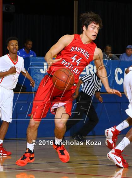 Thumbnail 3 in Harvard-Westlake vs. Serra (CIF SoCal Regional D4 Playoffs) photogallery.