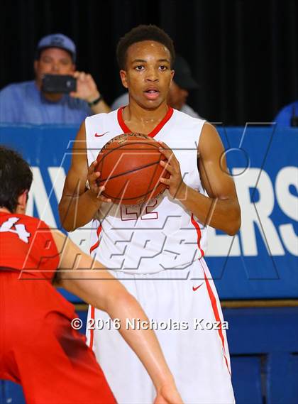 Thumbnail 2 in Harvard-Westlake vs. Serra (CIF SoCal Regional D4 Playoffs) photogallery.
