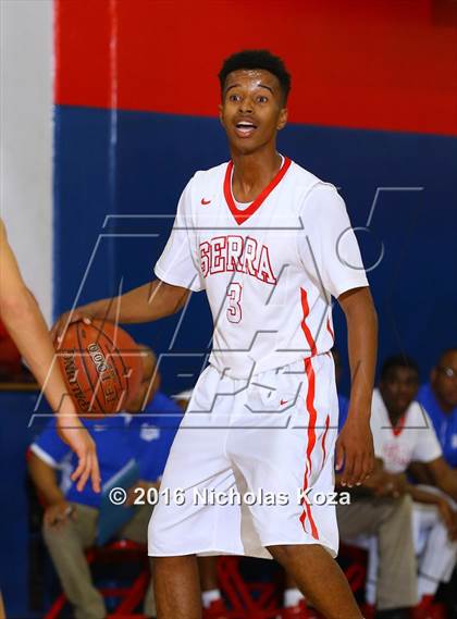 Thumbnail 1 in Harvard-Westlake vs. Serra (CIF SoCal Regional D4 Playoffs) photogallery.