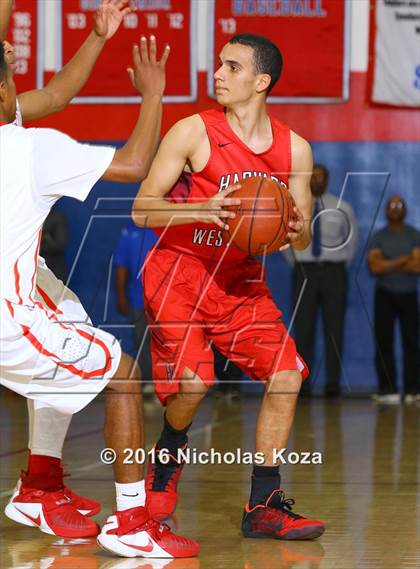 Thumbnail 1 in Harvard-Westlake vs. Serra (CIF SoCal Regional D4 Playoffs) photogallery.