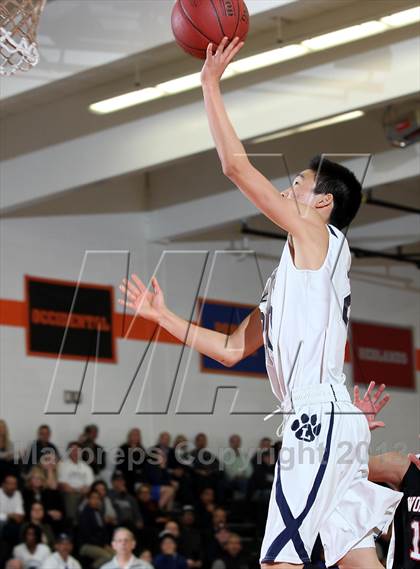 Thumbnail 2 in Harvard-Westlake @ Loyola photogallery.