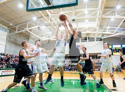 Thumbnail 2 in Fortuna vs. Del Norte photogallery.