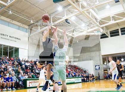 Thumbnail 3 in Fortuna vs. Del Norte photogallery.