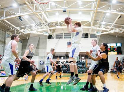 Thumbnail 3 in Fortuna vs. Del Norte photogallery.