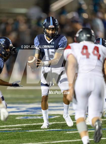 Thumbnail 2 in Lee Vs Johnson photogallery.