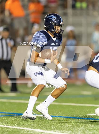 Thumbnail 3 in Lee Vs Johnson photogallery.