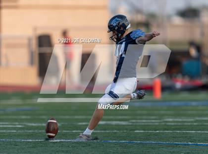 Thumbnail 3 in Lee Vs Johnson photogallery.