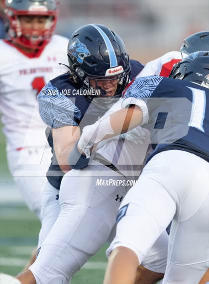 Thumbnail 3 in Lee Vs Johnson photogallery.