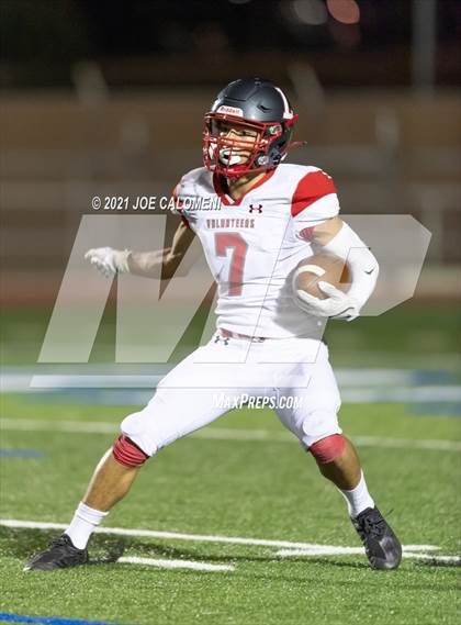 Thumbnail 3 in Lee Vs Johnson photogallery.