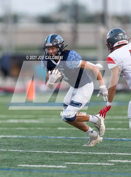 Thumbnail 2 in Lee Vs Johnson photogallery.