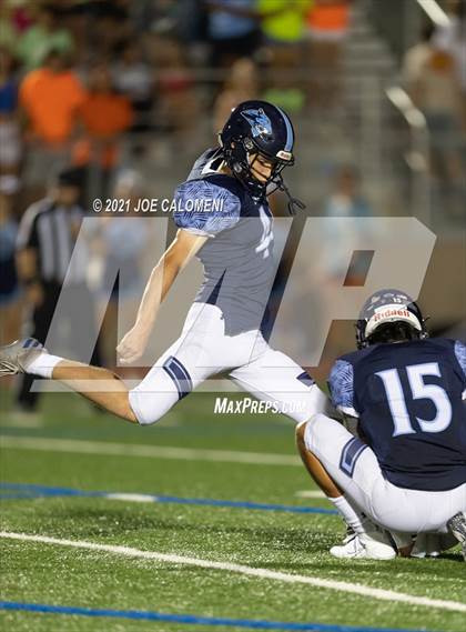 Thumbnail 3 in Lee Vs Johnson photogallery.