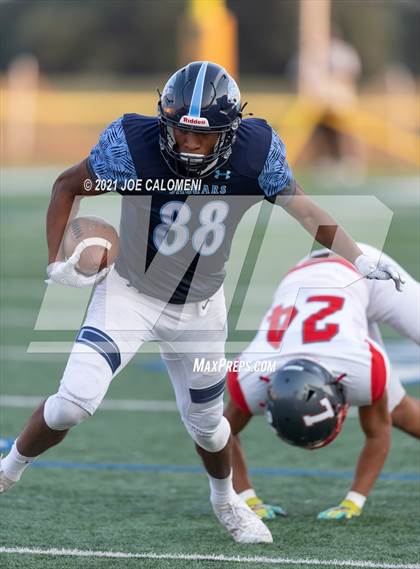 Thumbnail 3 in Lee Vs Johnson photogallery.