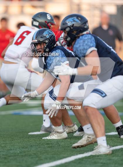 Thumbnail 3 in Lee Vs Johnson photogallery.