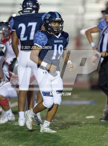Thumbnail 2 in Lee Vs Johnson photogallery.