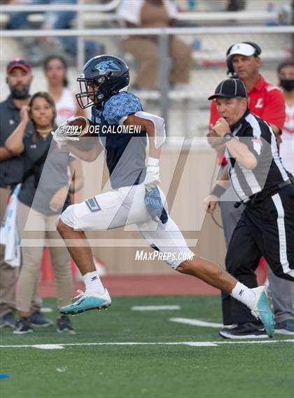 Thumbnail 3 in Lee Vs Johnson photogallery.