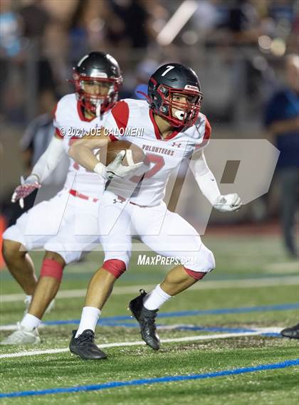 Thumbnail 2 in Lee Vs Johnson photogallery.