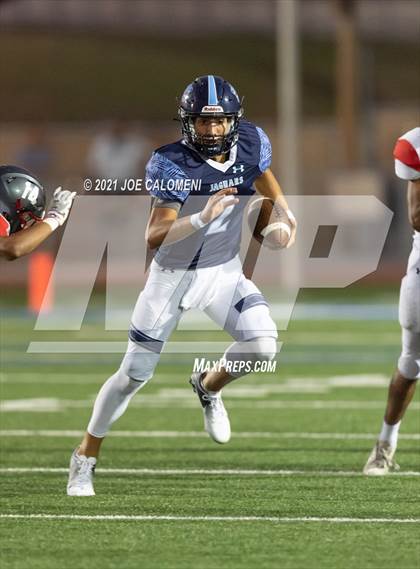 Thumbnail 3 in Lee Vs Johnson photogallery.