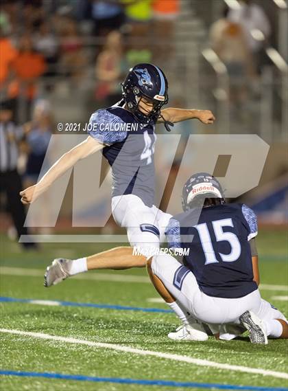 Thumbnail 1 in Lee Vs Johnson photogallery.