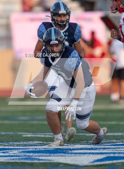 Thumbnail 2 in Lee Vs Johnson photogallery.