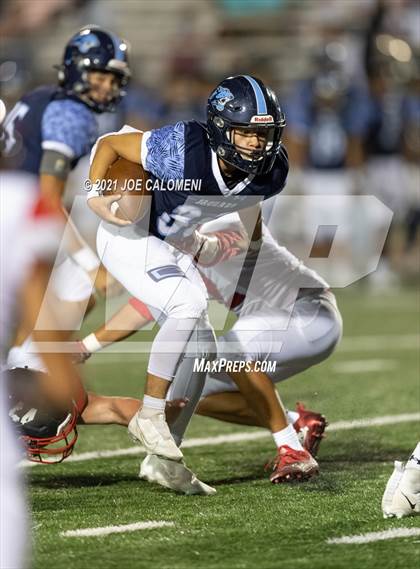 Thumbnail 3 in Lee Vs Johnson photogallery.