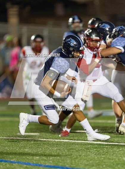 Thumbnail 3 in Lee Vs Johnson photogallery.