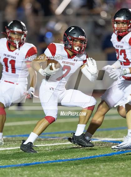 Thumbnail 3 in Lee Vs Johnson photogallery.