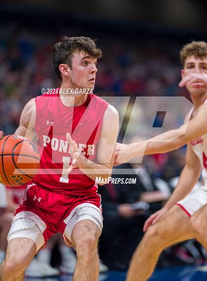 Thumbnail 3 in Holliday vs Ponder (UIL 3A Basketball Semifinal) photogallery.
