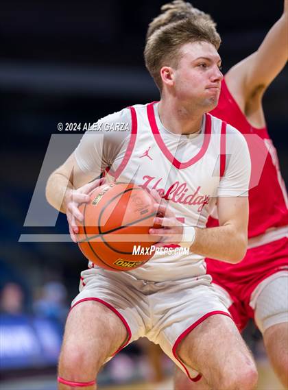 Thumbnail 2 in Holliday vs Ponder (UIL 3A Basketball Semifinal) photogallery.