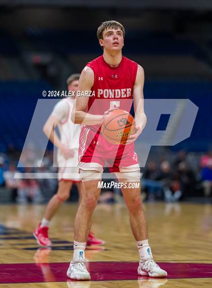 Thumbnail 3 in Holliday vs Ponder (UIL 3A Basketball Semifinal) photogallery.