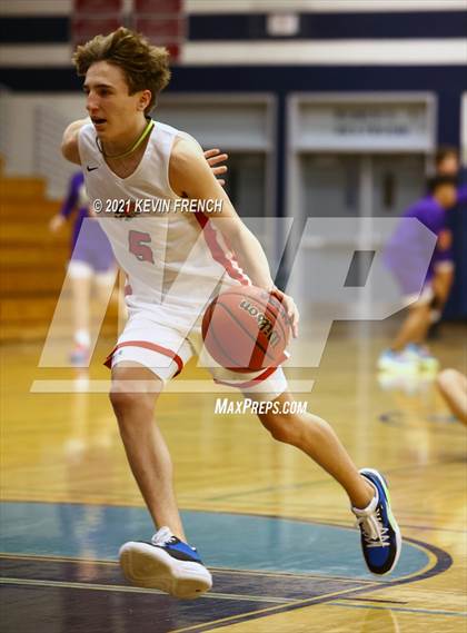 Thumbnail 1 in Chaparral vs Queen Creek (Sunnyslope Hoopsgiving Tournament) photogallery.