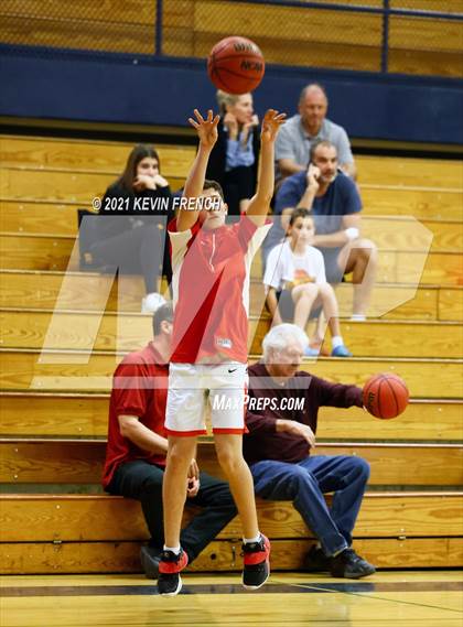 Thumbnail 3 in Chaparral vs Queen Creek (Sunnyslope Hoopsgiving Tournament) photogallery.