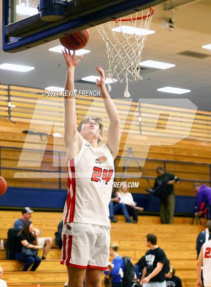 Thumbnail 3 in Chaparral vs Queen Creek (Sunnyslope Hoopsgiving Tournament) photogallery.