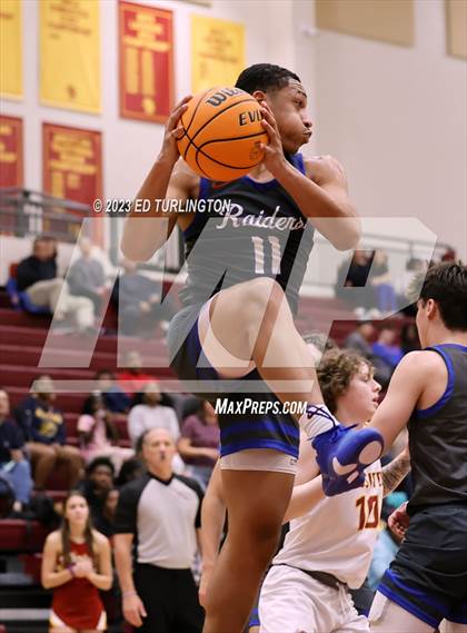 Thumbnail 1 in Walton @ Lassiter photogallery.