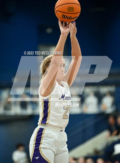 Thumbnail 2 in Central Arkansas Christian vs. Baptist Prep (AAA 3A-5 district first round) photogallery.
