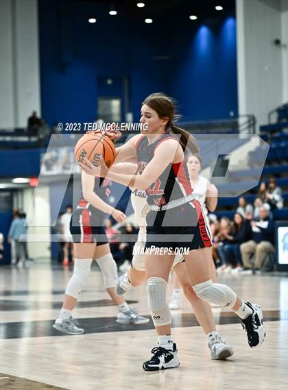 Thumbnail 2 in Central Arkansas Christian vs. Baptist Prep (AAA 3A-5 district first round) photogallery.
