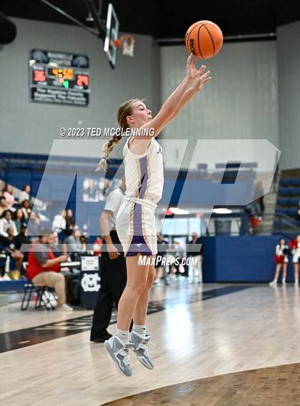 Thumbnail 2 in Central Arkansas Christian vs. Baptist Prep (AAA 3A-5 district first round) photogallery.