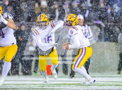 Thumbnail 1 in Avon vs. Anderson (OHSAA Division 2 Final) photogallery.