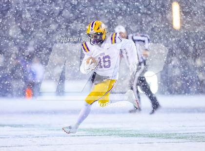 Thumbnail 3 in Avon vs. Anderson (OHSAA Division 2 Final) photogallery.