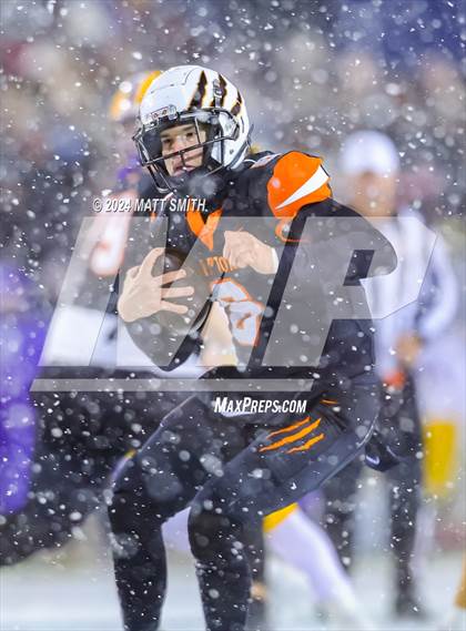 Thumbnail 2 in Avon vs. Anderson (OHSAA Division 2 Final) photogallery.