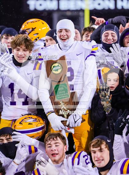 Thumbnail 1 in Avon vs. Anderson (OHSAA Division 2 Final) photogallery.