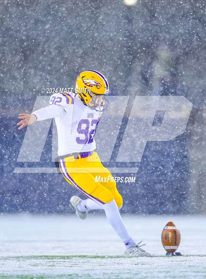 Thumbnail 2 in Avon vs. Anderson (OHSAA Division 2 Final) photogallery.