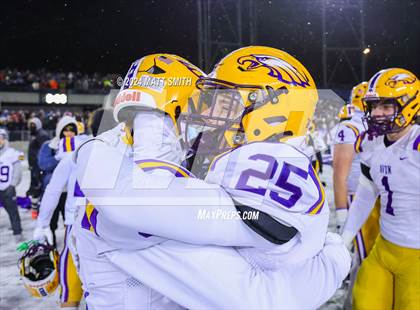 Thumbnail 3 in Avon vs. Anderson (OHSAA Division 2 Final) photogallery.