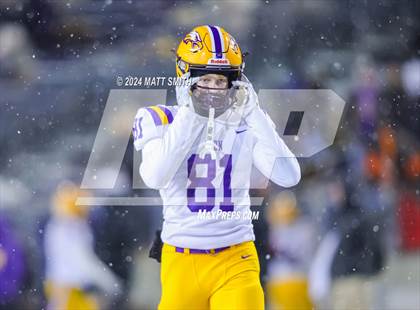 Thumbnail 1 in Avon vs. Anderson (OHSAA Division 2 Final) photogallery.