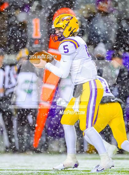 Thumbnail 3 in Avon vs. Anderson (OHSAA Division 2 Final) photogallery.