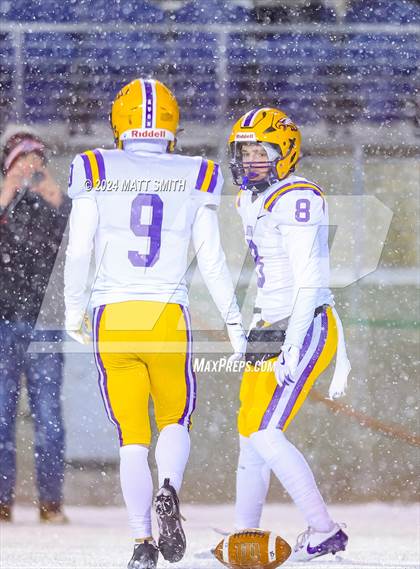 Thumbnail 2 in Avon vs. Anderson (OHSAA Division 2 Final) photogallery.