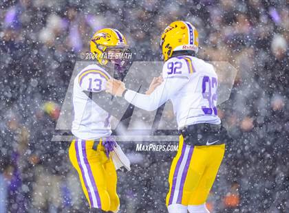 Thumbnail 1 in Avon vs. Anderson (OHSAA Division 2 Final) photogallery.