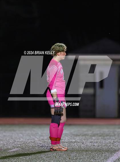 Thumbnail 3 in Norwell vs Nipmuc Regional (MIAA Division 3 Semifinal) photogallery.