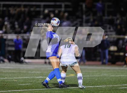 Thumbnail 2 in Norwell vs Nipmuc Regional (MIAA Division 3 Semifinal) photogallery.