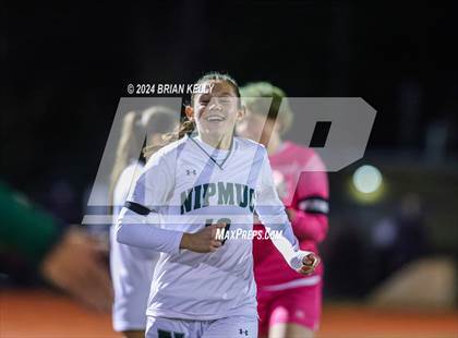 Thumbnail 3 in Norwell vs Nipmuc Regional (MIAA Division 3 Semifinal) photogallery.