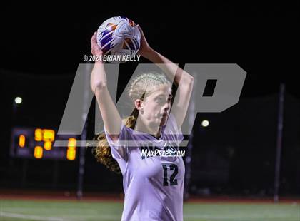 Thumbnail 3 in Norwell vs Nipmuc Regional (MIAA Division 3 Semifinal) photogallery.